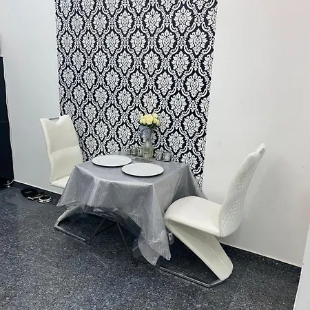 Quarto em Acomodações Particulares Westend Guest *